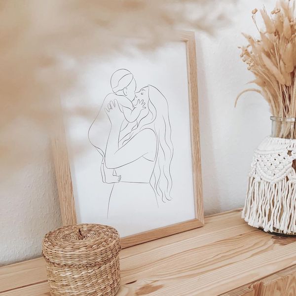 Line Art -piirros äidistä ja lapsesta, jaettu vaikuttaja @mamimitstilin toimesta